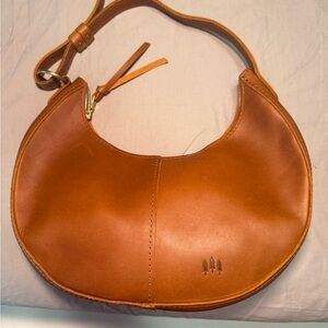 Portland Leather Elegant Tan Leather Hobo Bag